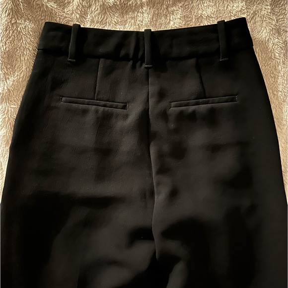 Aritzia Effortless Pant - Picture 6 of 6